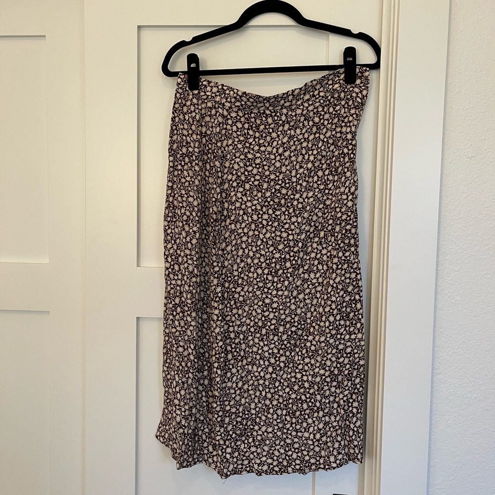 H&M brown floral skirt
